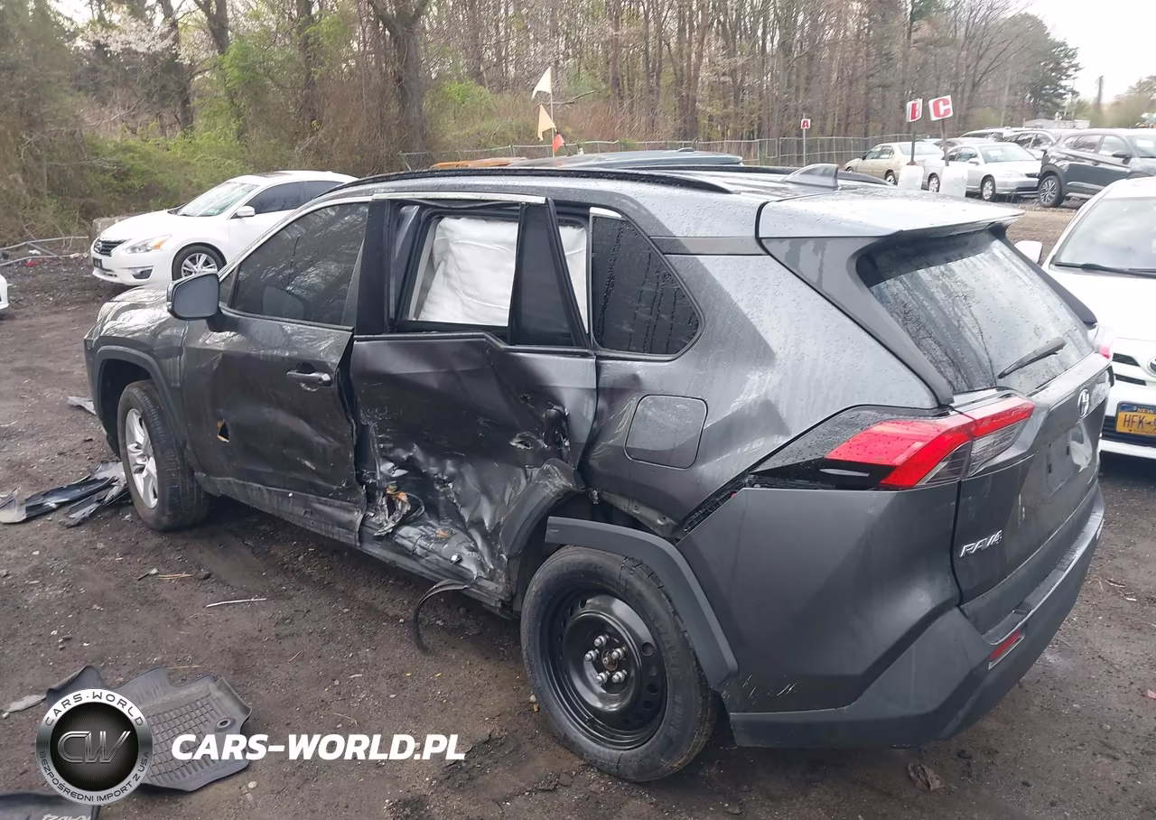 2020 Toyota Rav4 Xle VIN:2T3P1RFV1LC121561 - 13