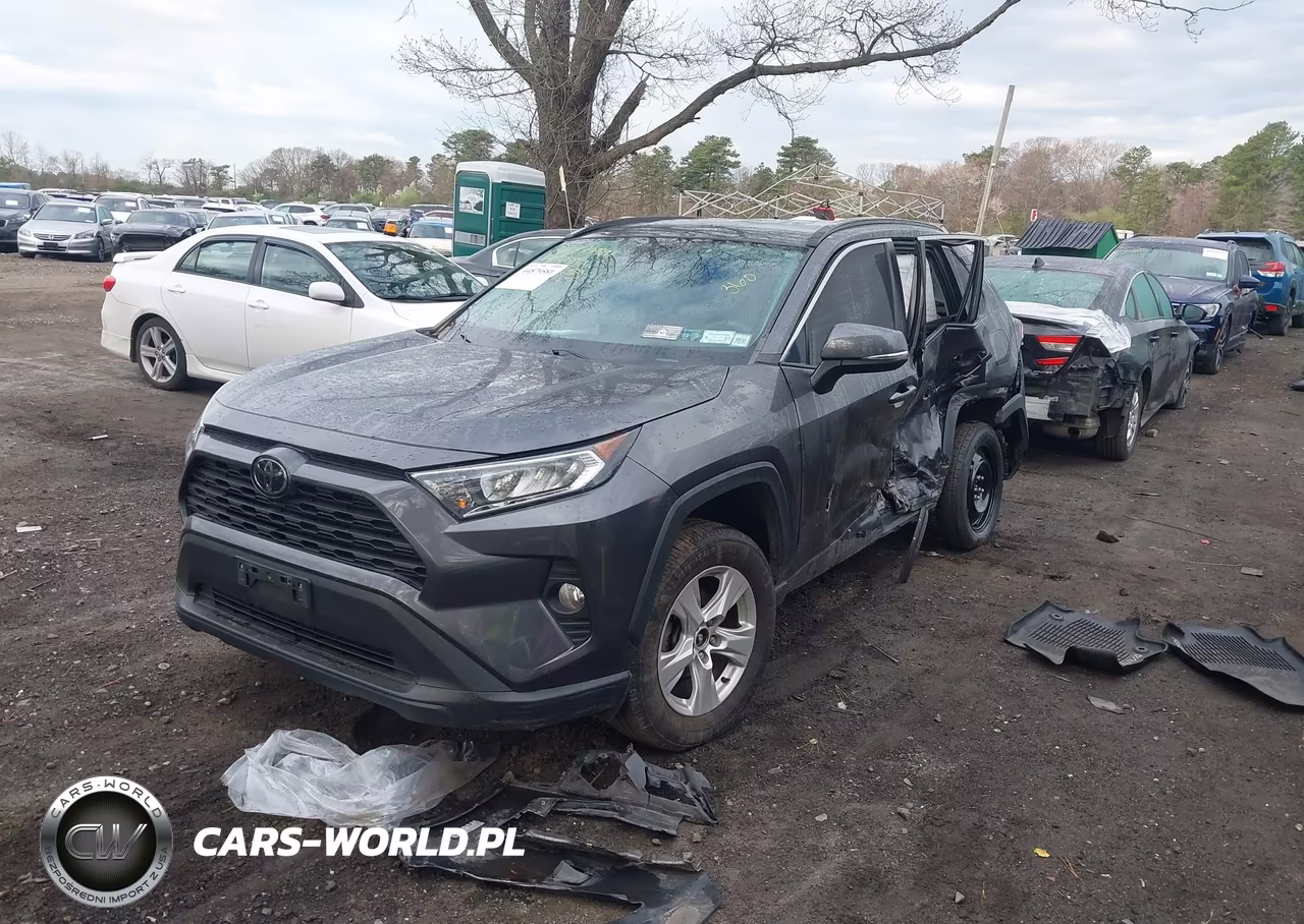 2020 Toyota Rav4 Xle VIN:2T3P1RFV1LC121561 - 2
