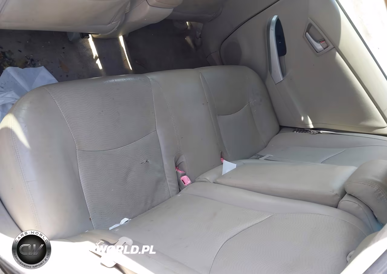 2011 Toyota Prius Two VIN:JTDKN3DU6B1385408 - 8