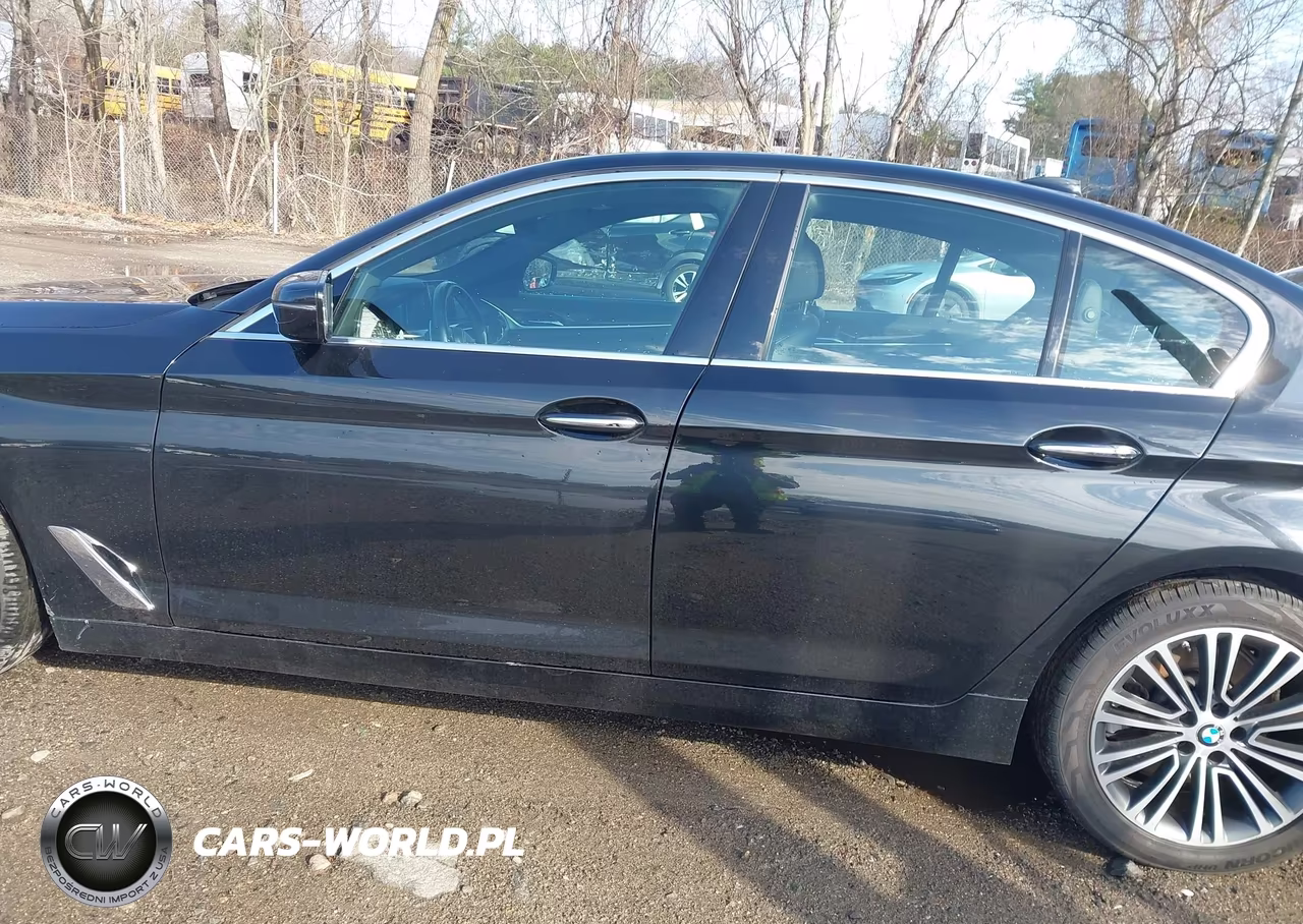 2018 BMW 530I xDrive VIN:WBAJA7C5XJWA71318 - 14