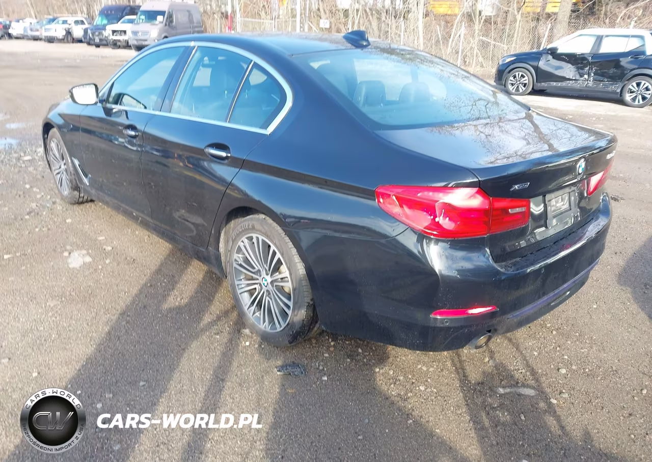 2018 BMW 530I xDrive VIN:WBAJA7C5XJWA71318 - 3