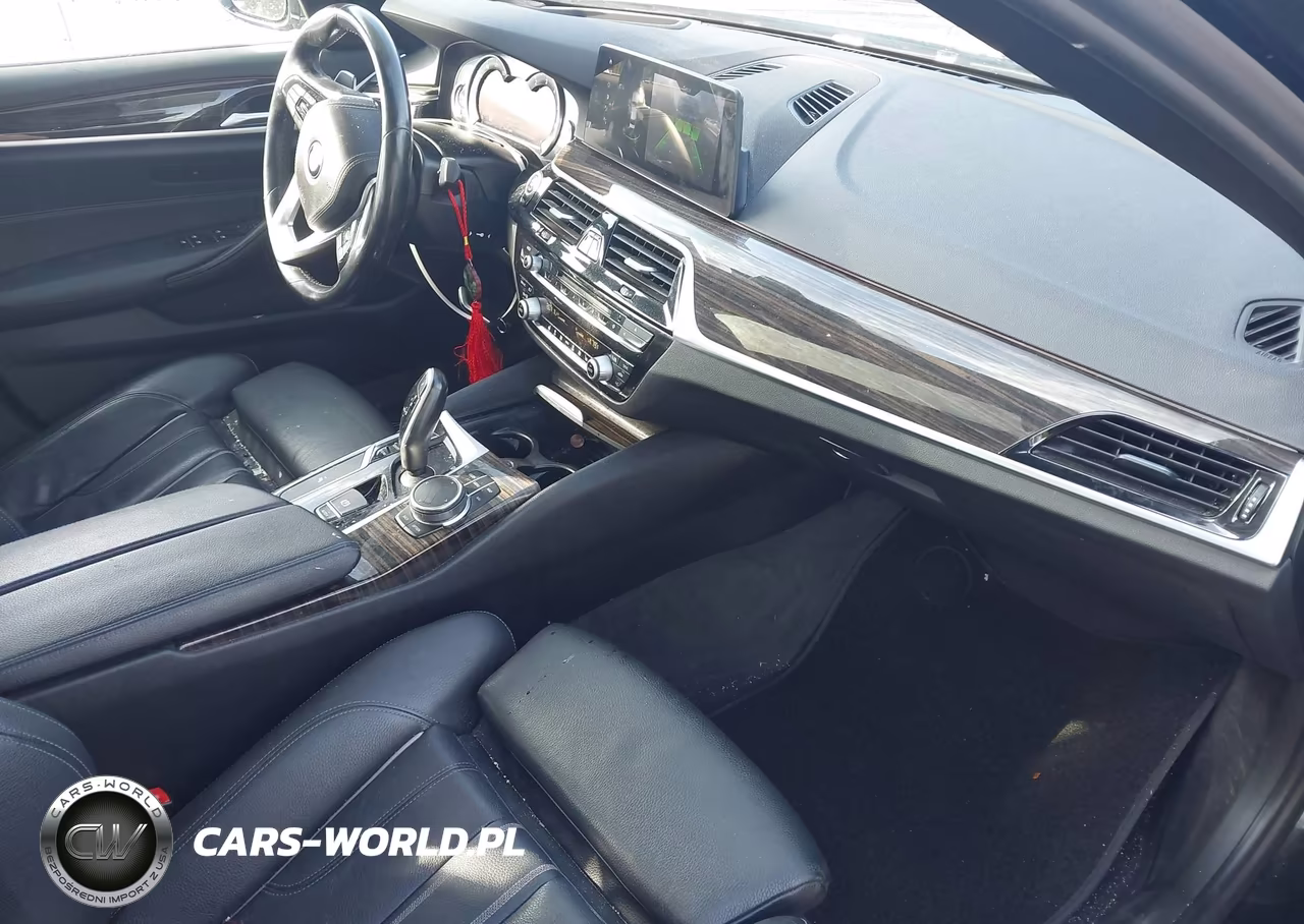 2018 BMW 530I xDrive VIN:WBAJA7C5XJWA71318 - 5