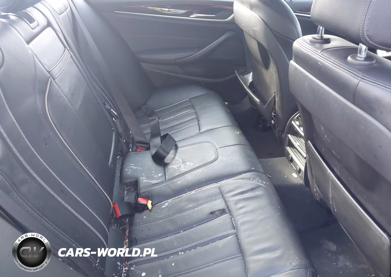 2018 BMW 530I xDrive VIN:WBAJA7C5XJWA71318 - 8