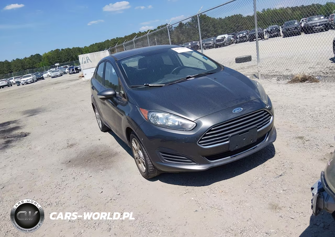 2015 Ford Fiesta Se – zdjęcie 1 z 16