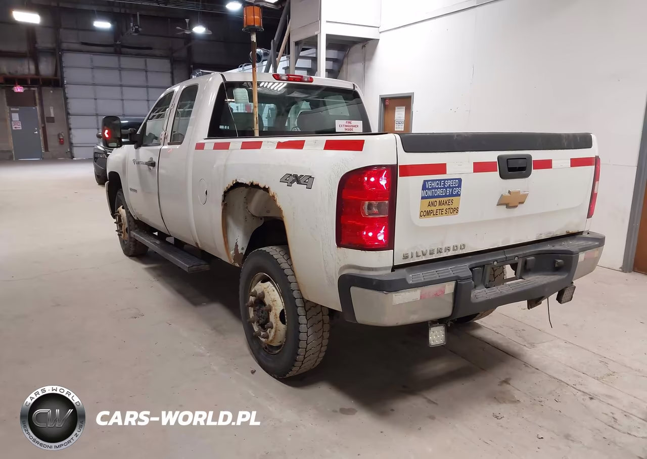 2012 Chevrolet Silverado 2500Hd Work Truck VIN:1GC2KVCG7CZ335040 - 3