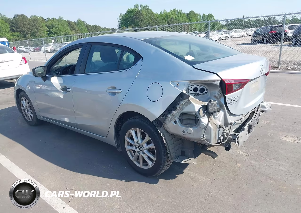 2018 Mazda Mazda3 Sport VIN:3MZBN1U76JM188364 - 3