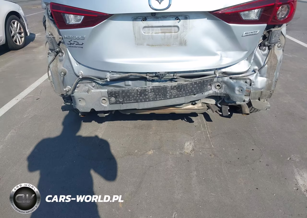 2018 Mazda Mazda3 Sport VIN:3MZBN1U76JM188364 - 6