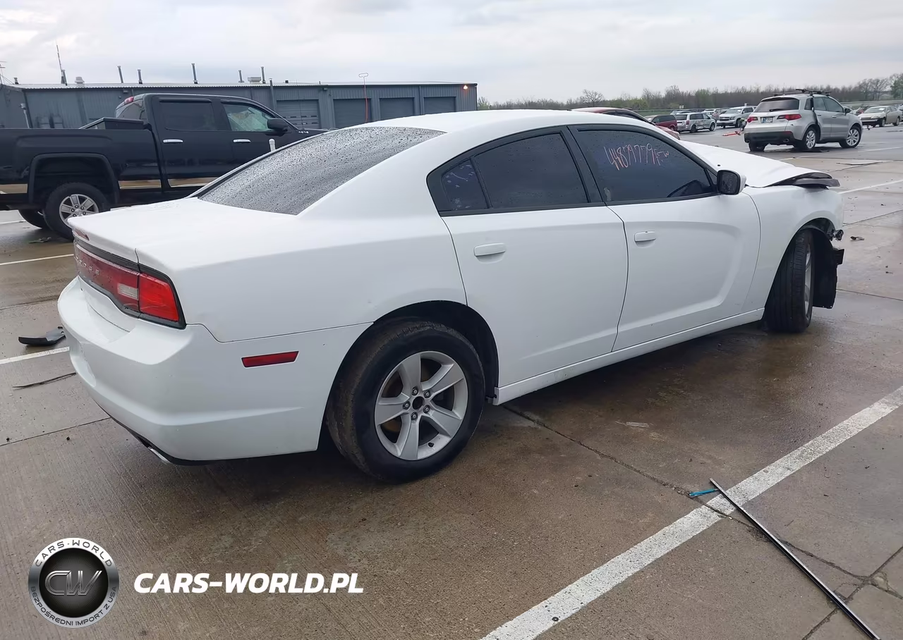 2011 Dodge Charger VIN:2B3CL3CG0BH506491 - 4
