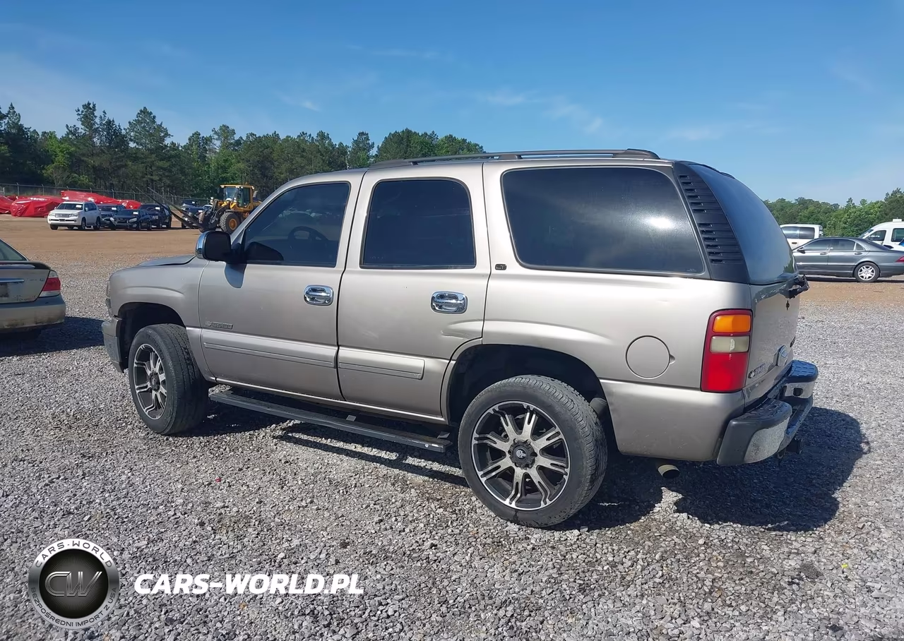2003 Chevrolet Tahoe Lt VIN:1GNEC13ZX3R256070 - 3