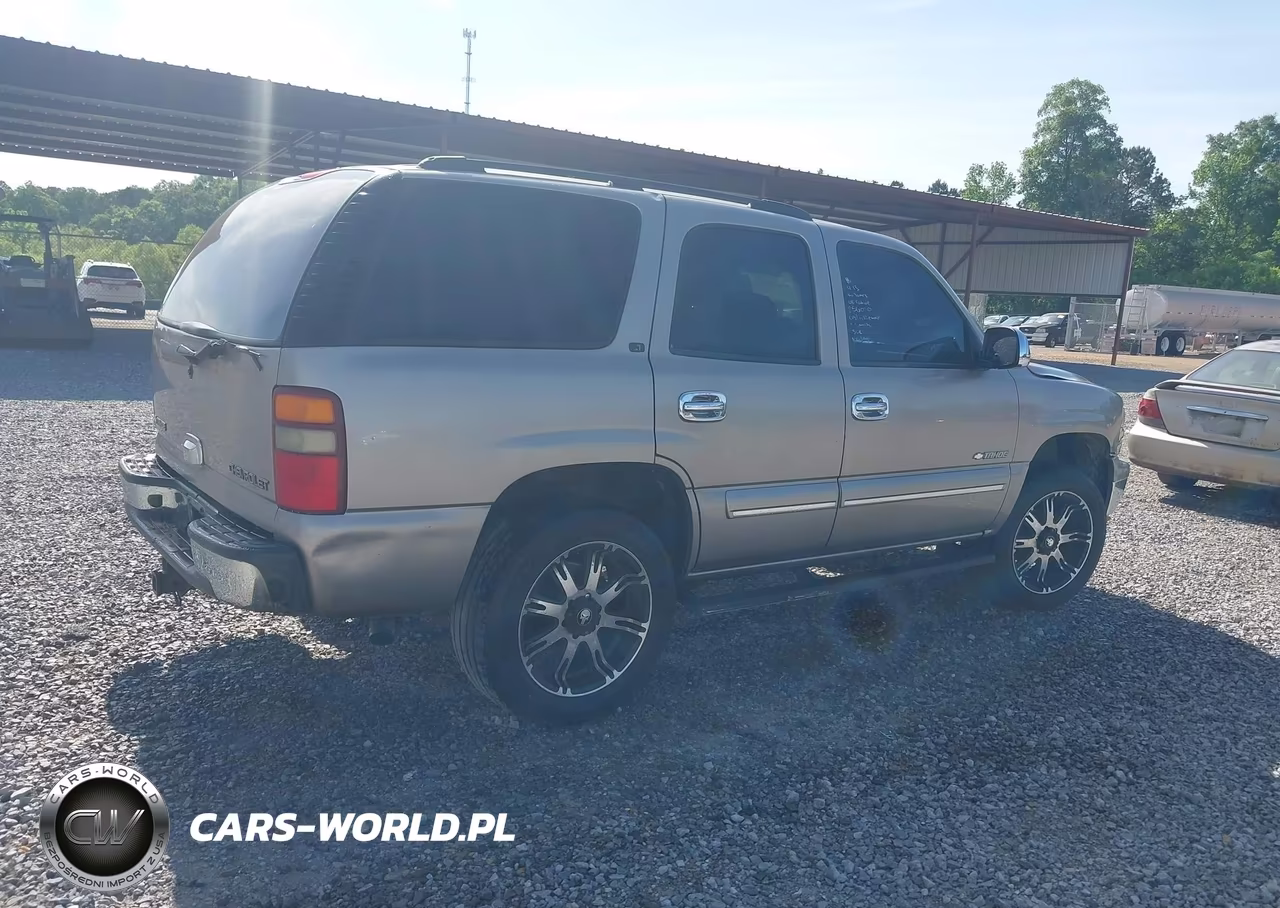 2003 Chevrolet Tahoe Lt VIN:1GNEC13ZX3R256070 - 4