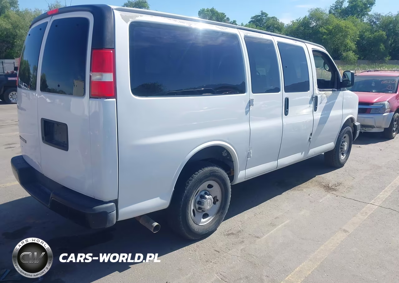 2012 Chevrolet Express 3500 Ls VIN:1GNZGXFA9C1148083 - 4
