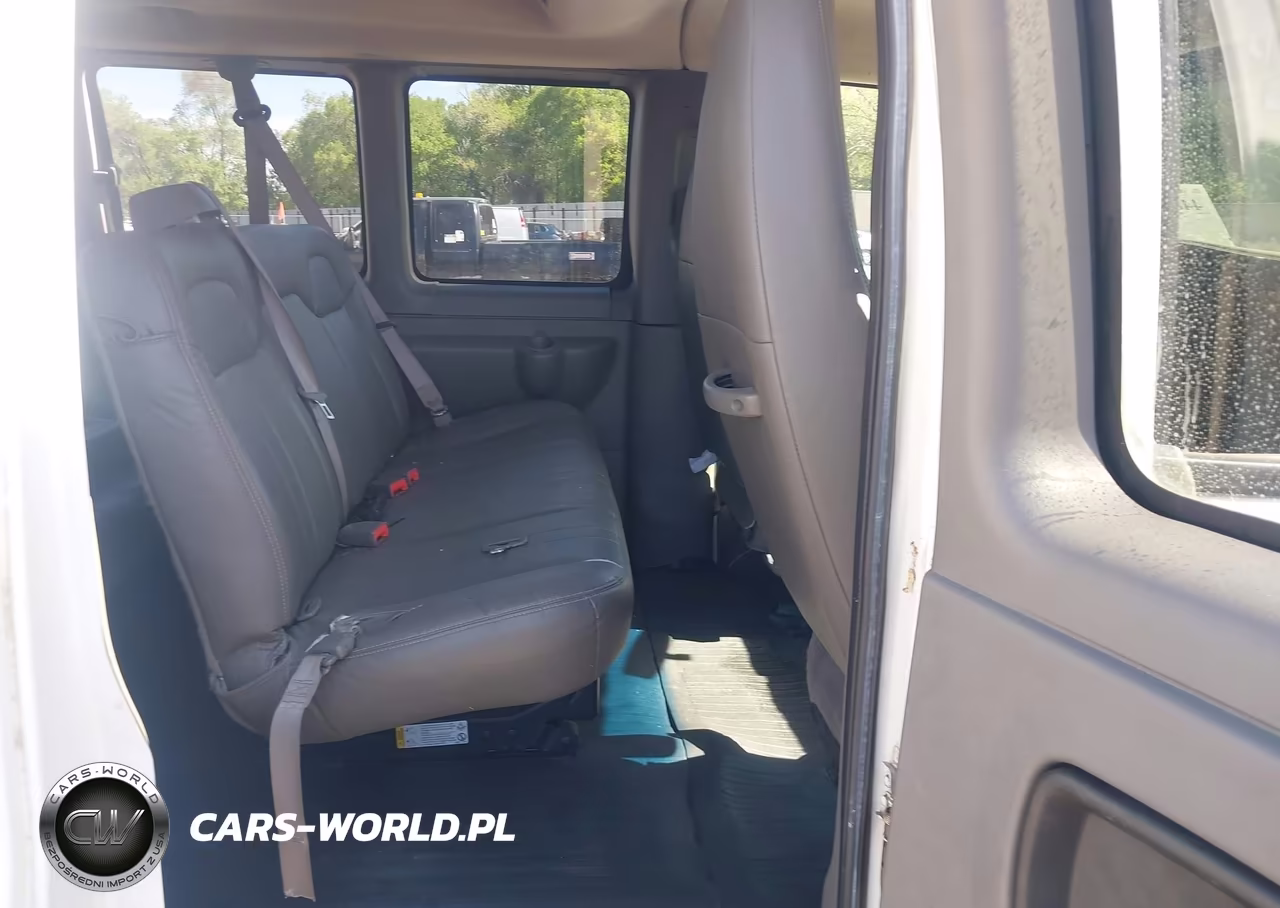 2012 Chevrolet Express 3500 Ls VIN:1GNZGXFA9C1148083 - 8
