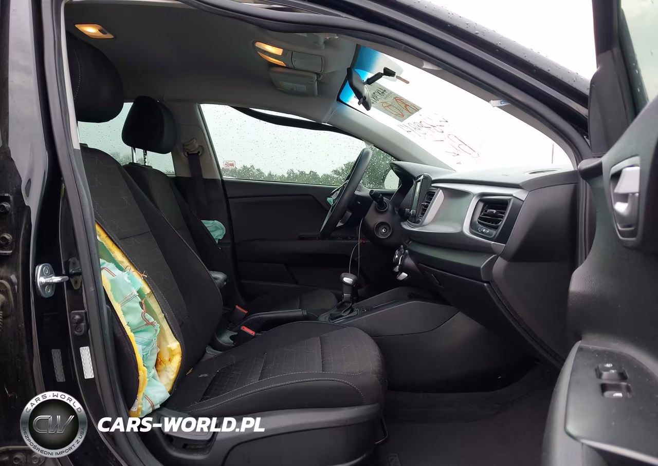 2020 Kia Rio S VIN:3KPA24AD8LE258303 - 5