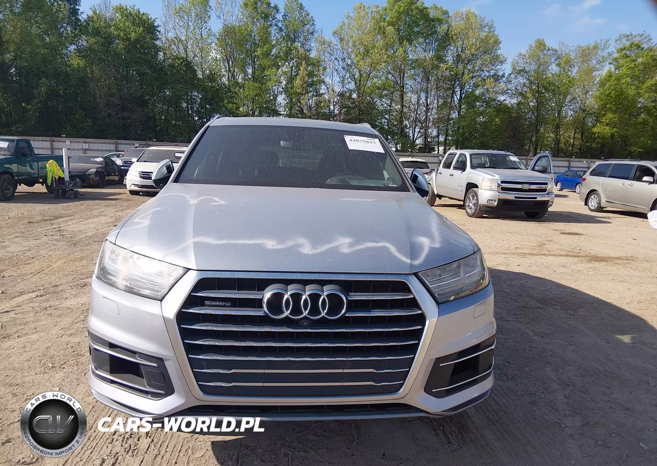 2017 Audi Q7 3.0T Premium VIN:WA1VAAF71HD007602 - 12