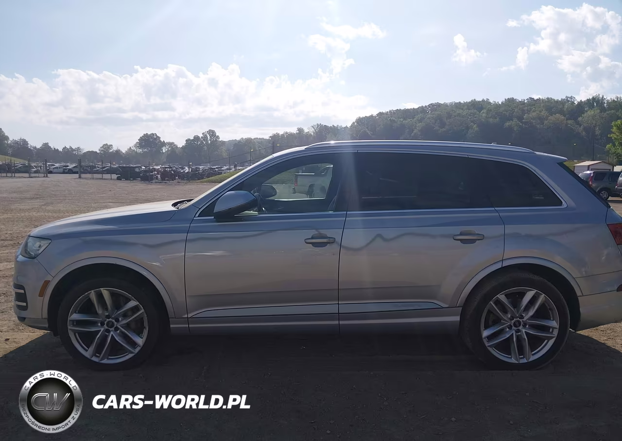 2017 Audi Q7 3.0T Premium VIN:WA1VAAF71HD007602 - 14