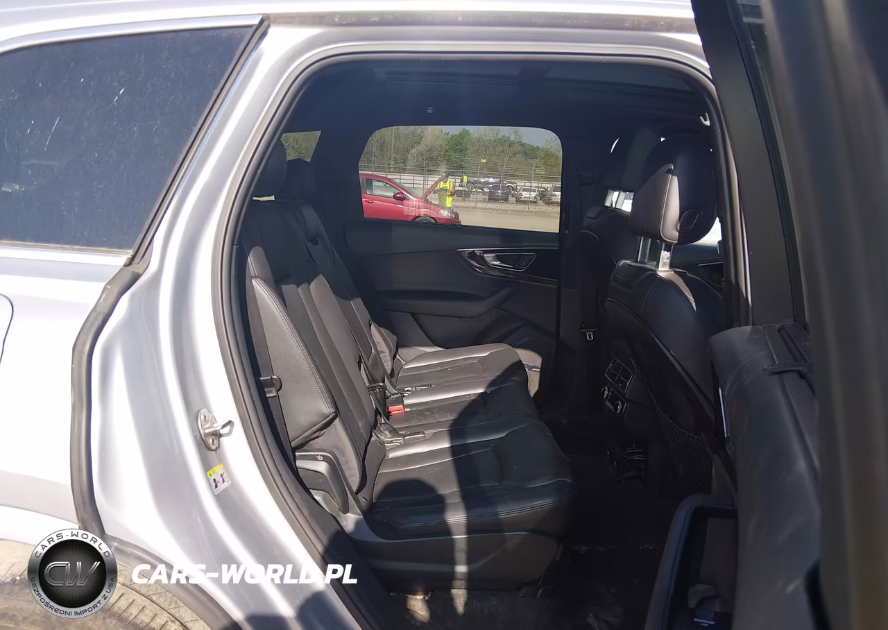 2017 Audi Q7 3.0T Premium VIN:WA1VAAF71HD007602 - 8
