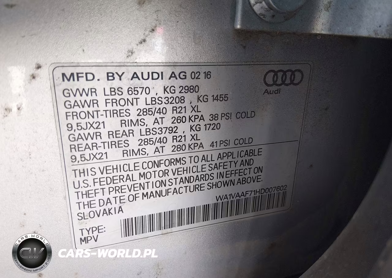 2017 Audi Q7 3.0T Premium VIN:WA1VAAF71HD007602 - 9