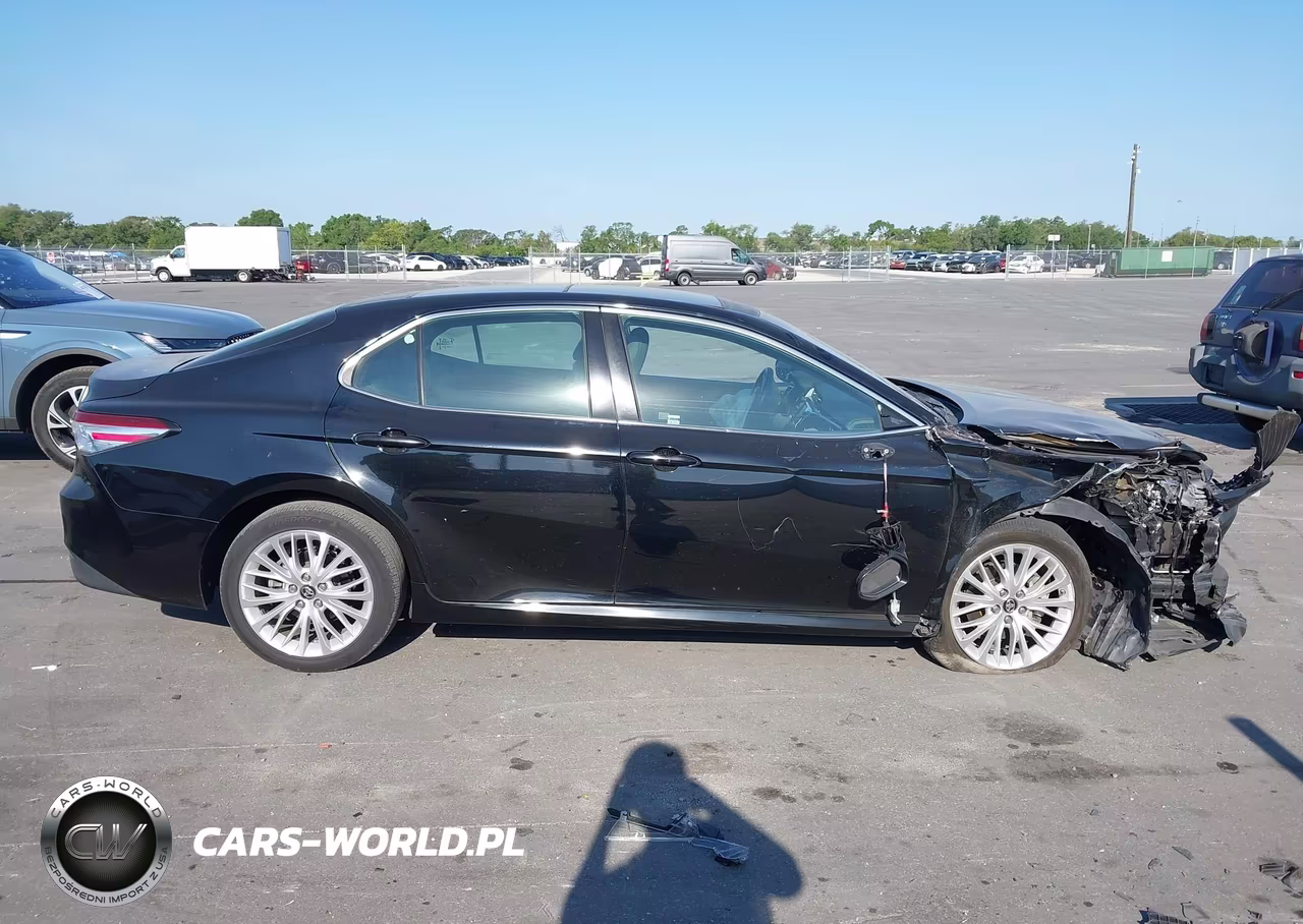 2018 Toyota Camry Xle VIN:4T1B11HK6JU125544 - 13