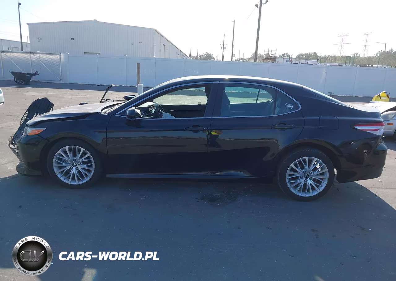 2018 Toyota Camry Xle VIN:4T1B11HK6JU125544 - 14
