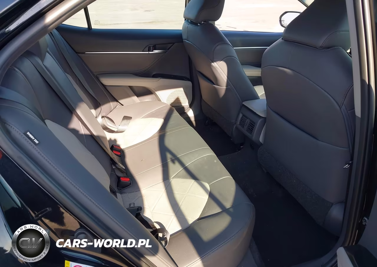 2018 Toyota Camry Xle VIN:4T1B11HK6JU125544 - 8