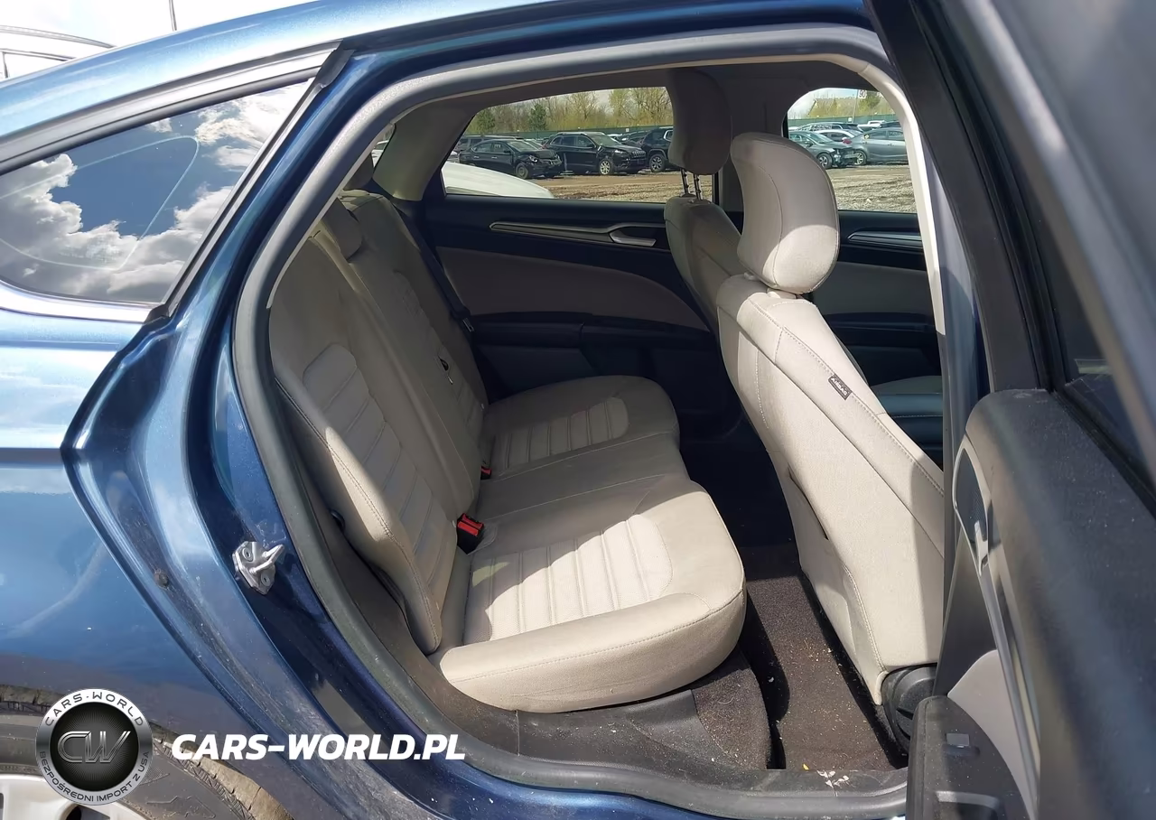 2019 Ford Fusion S VIN:3FA6P0G7XKR163935 - 8