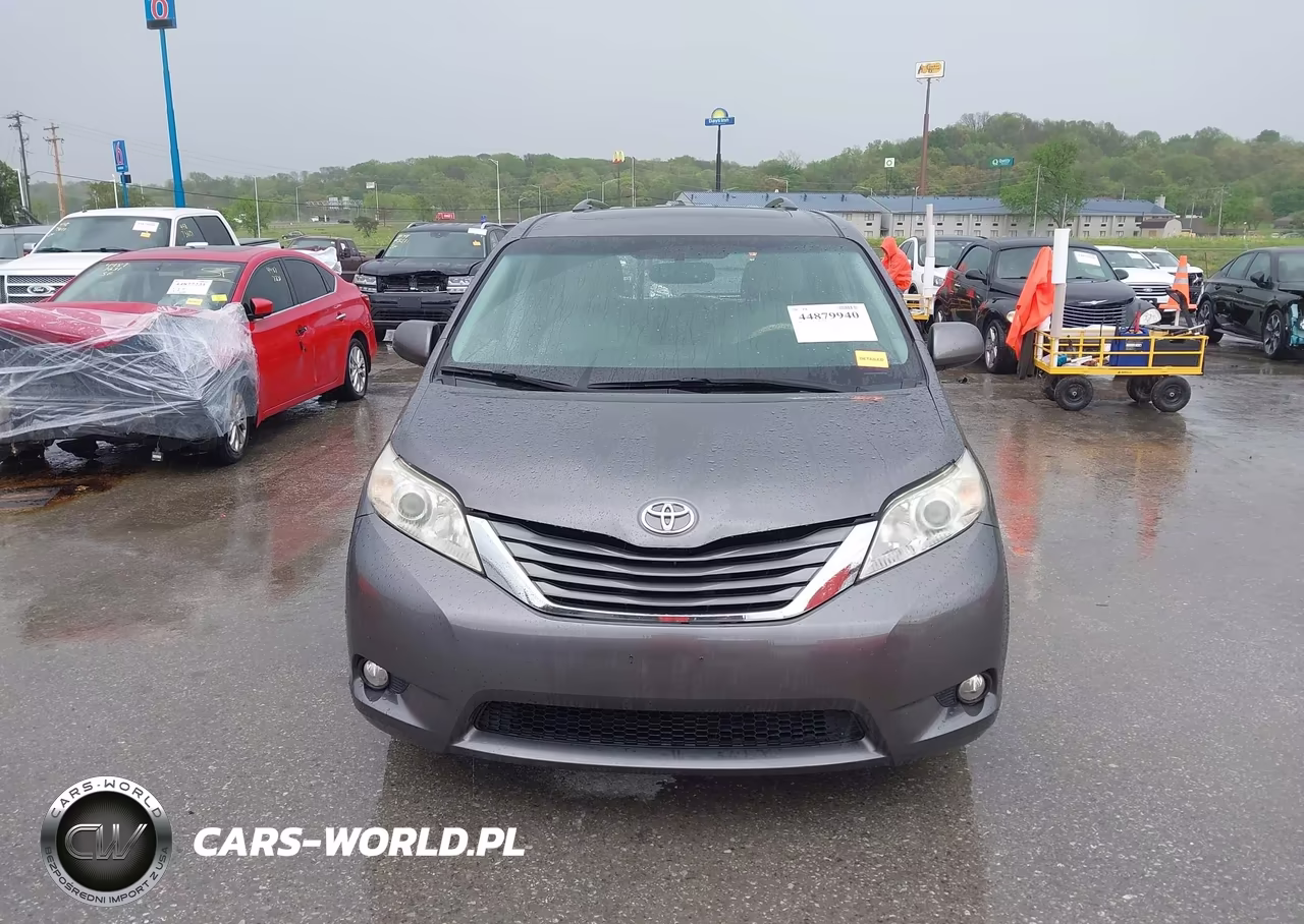 2011 Toyota Sienna Xle V6 VIN:5TDYK3DC6BS169300 - 12