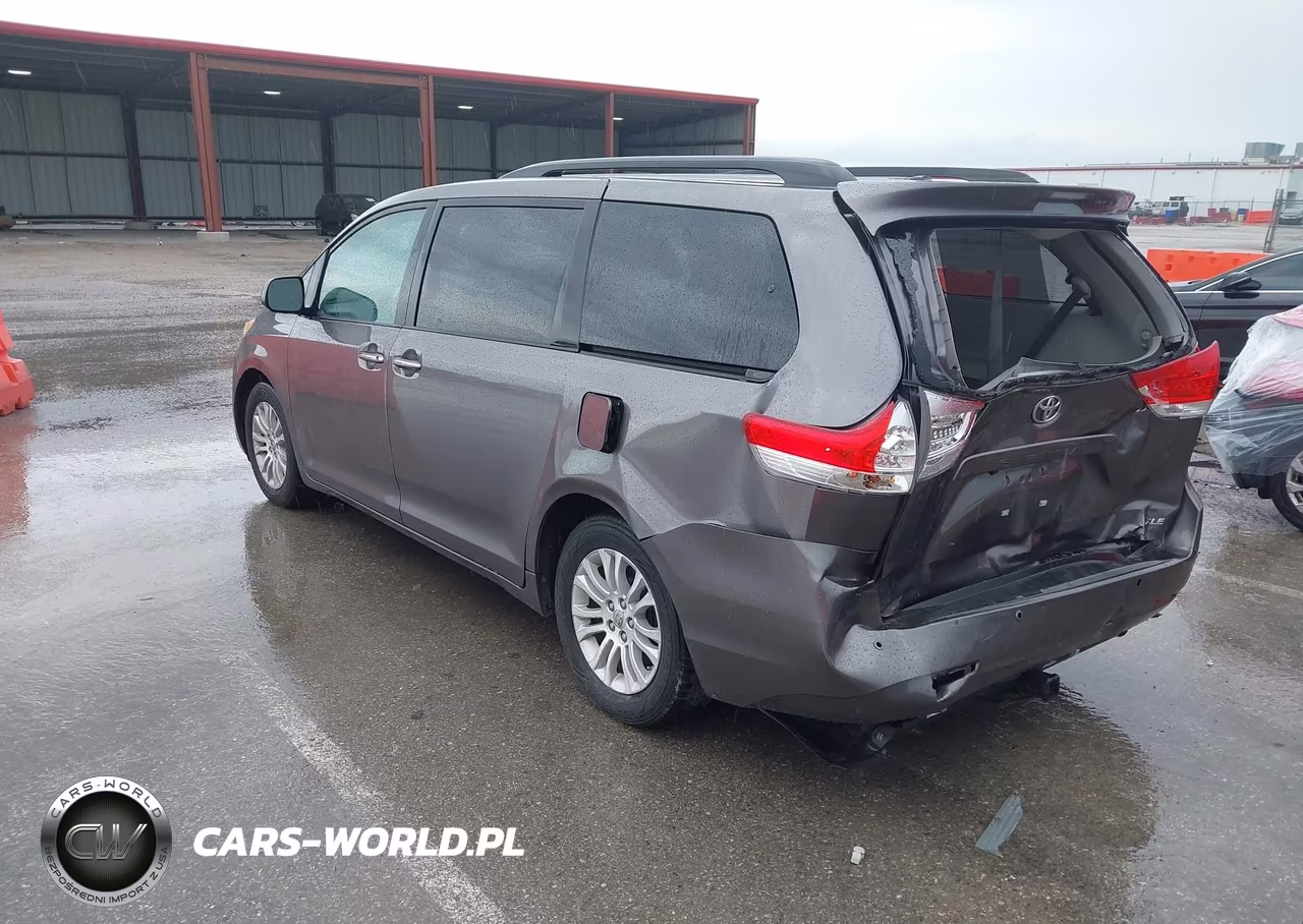 2011 Toyota Sienna Xle V6 VIN:5TDYK3DC6BS169300 - 3