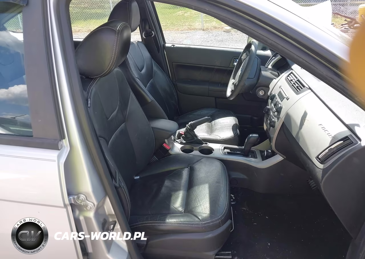 2009 Ford Focus Ses VIN:1FAHP36N29W267076 - 5