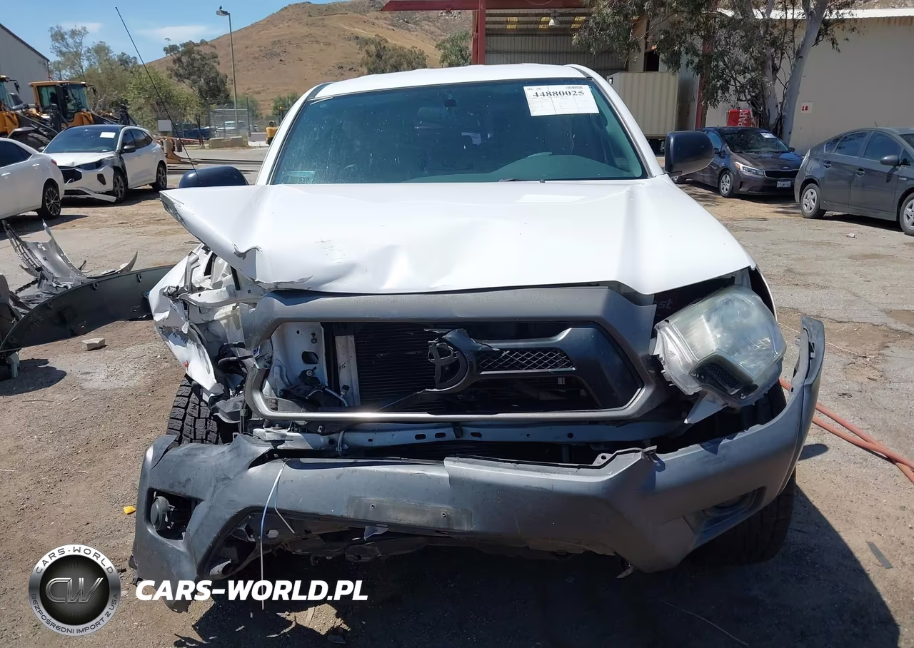 2015 Toyota Tacoma Prerunner V6 VIN:3TMKU4HN7FM045060 - 12