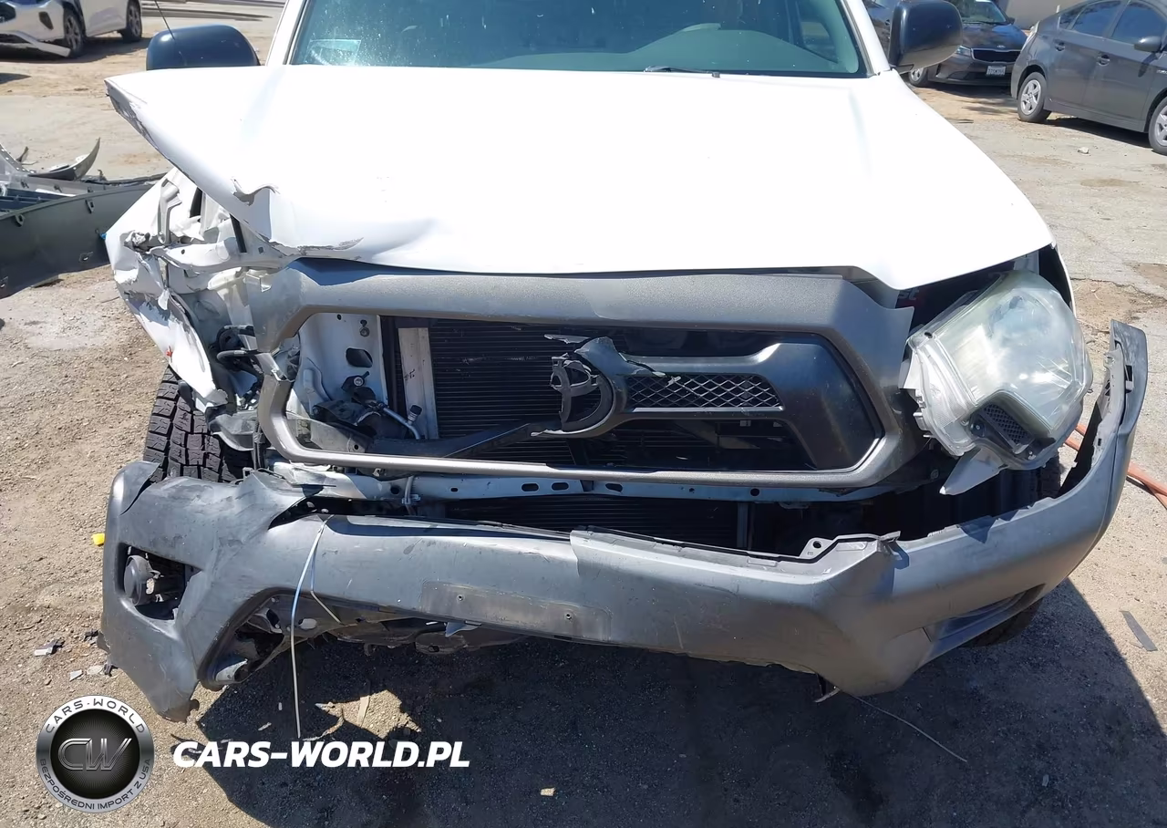 2015 Toyota Tacoma Prerunner V6 VIN:3TMKU4HN7FM045060 - 18