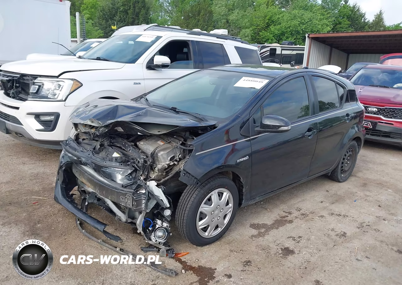 2015 Toyota Prius C Two VIN:JTDKDTB30F1104447 - 2