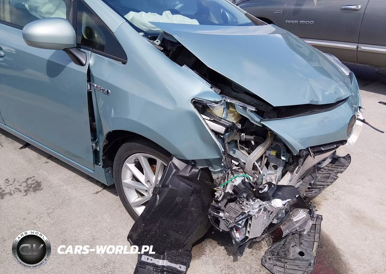 2013 Toyota Prius V Five VIN:JTDZN3EU1D3198579 - 18