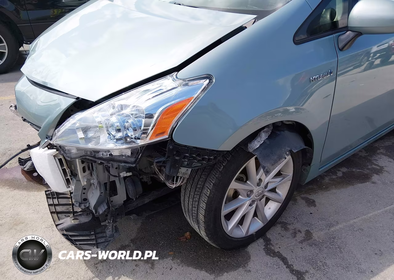 2013 Toyota Prius V Five VIN:JTDZN3EU1D3198579 - 19