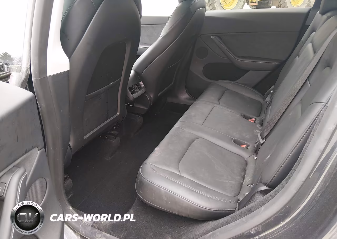 2025 Tesla Model Y Long Range Dual Motor All-Wheel Drive VIN:7SAYGDEE6SA338601 - 8