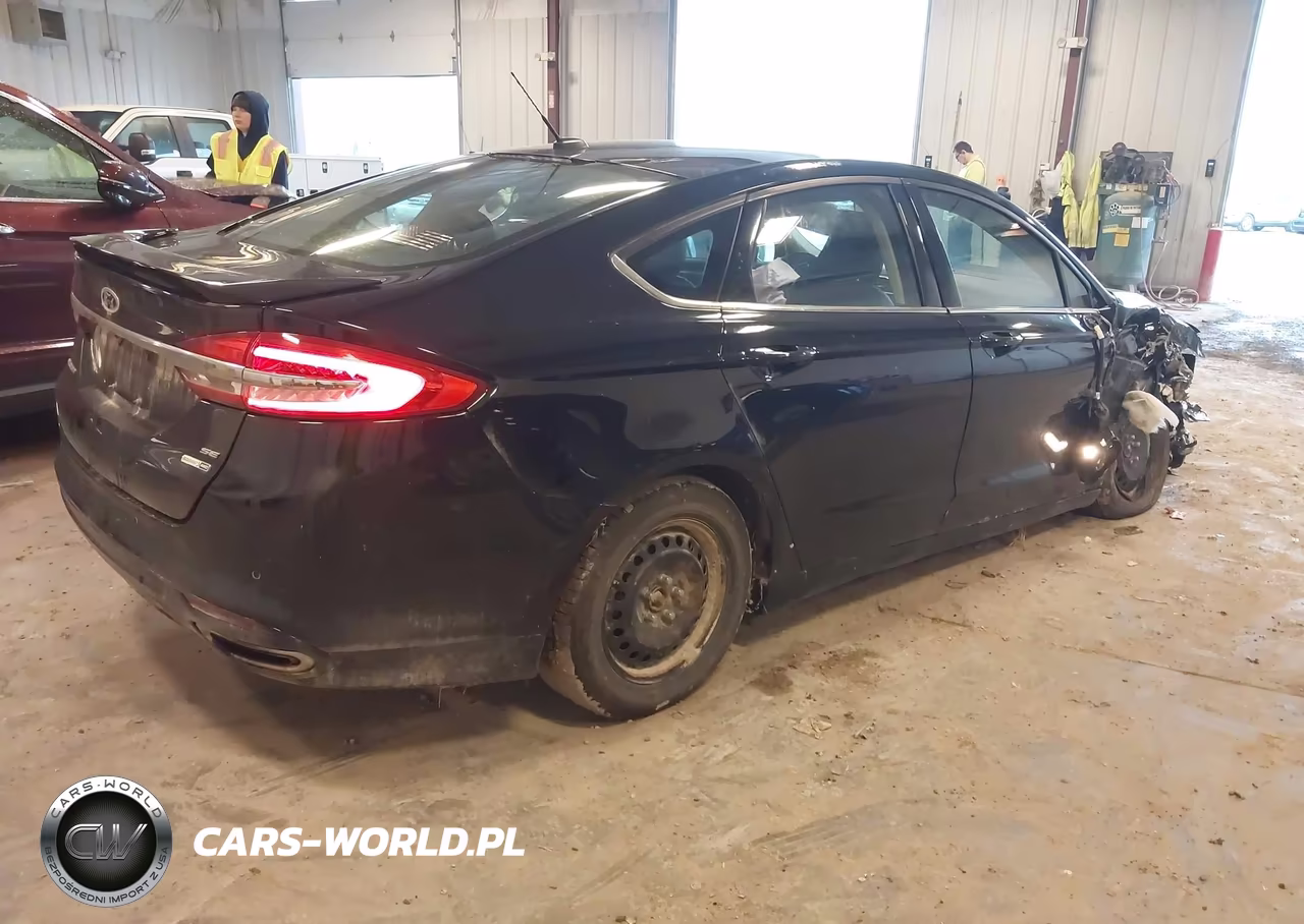 2017 Ford Fusion Se VIN:3FA6P0T9XHR327197 - 4