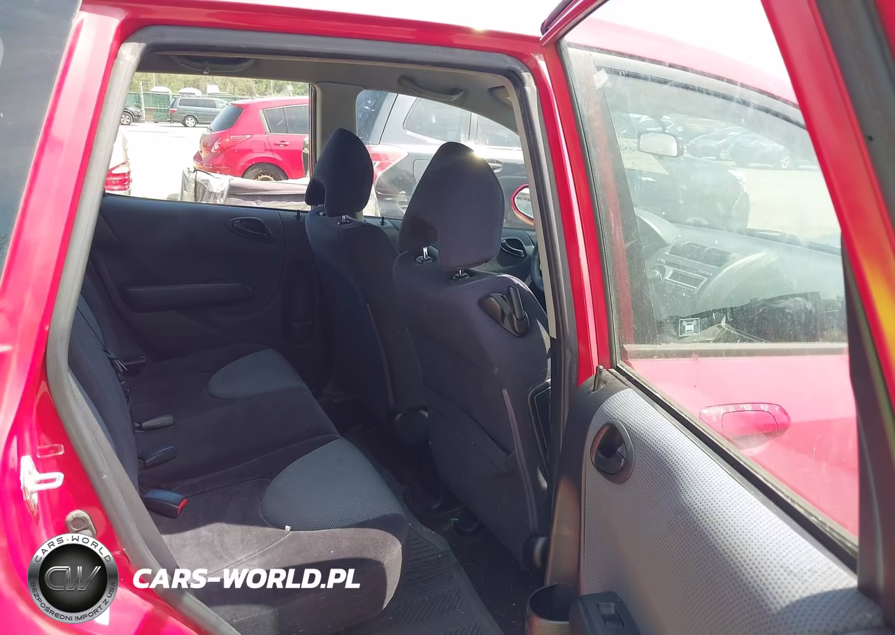 2007 Honda Fit Sport VIN:JHMGD38667S014107 - 8