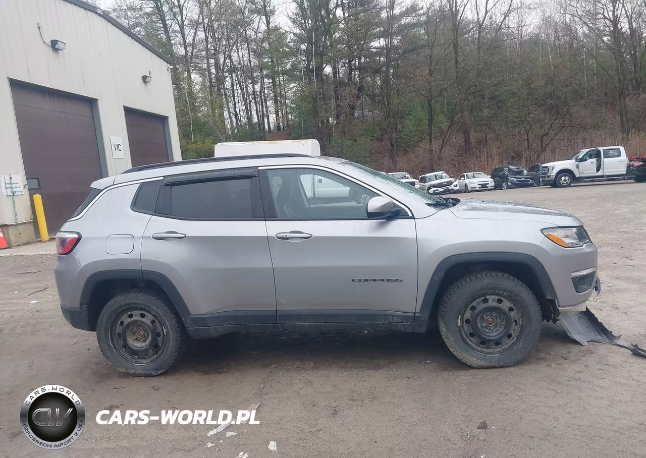 2019 Jeep Compass Latitude 4X4 VIN:3C4NJDBB4KT678460 - 13