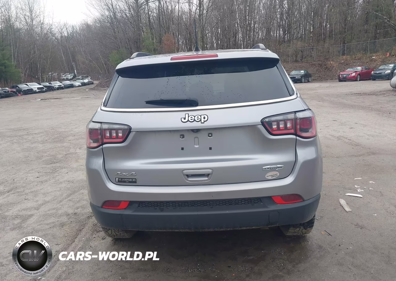 2019 Jeep Compass Latitude 4X4 VIN:3C4NJDBB4KT678460 - 16