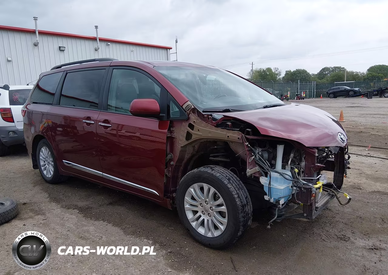 2015 Toyota Sienna Xle 8 Passenger