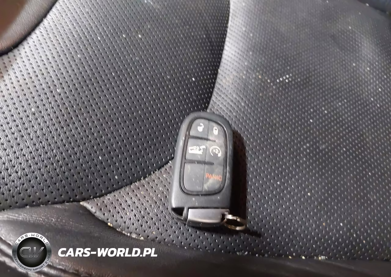 2023 Jeep Cherokee Altitude Lux 4X4 VIN:1C4PJMMB3PD101003 - 11