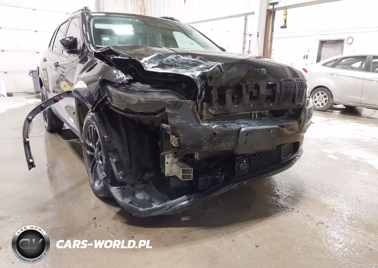 2023 Jeep Cherokee Altitude Lux 4X4 VIN:1C4PJMMB3PD101003 - 6
