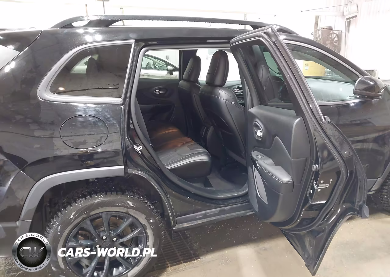 2023 Jeep Cherokee Altitude Lux 4X4 VIN:1C4PJMMB3PD101003 - 8