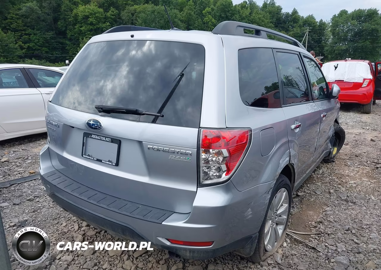 2013 Subaru Forester 2.5X Limited VIN:JF2SHAEC2DH425514 - 4