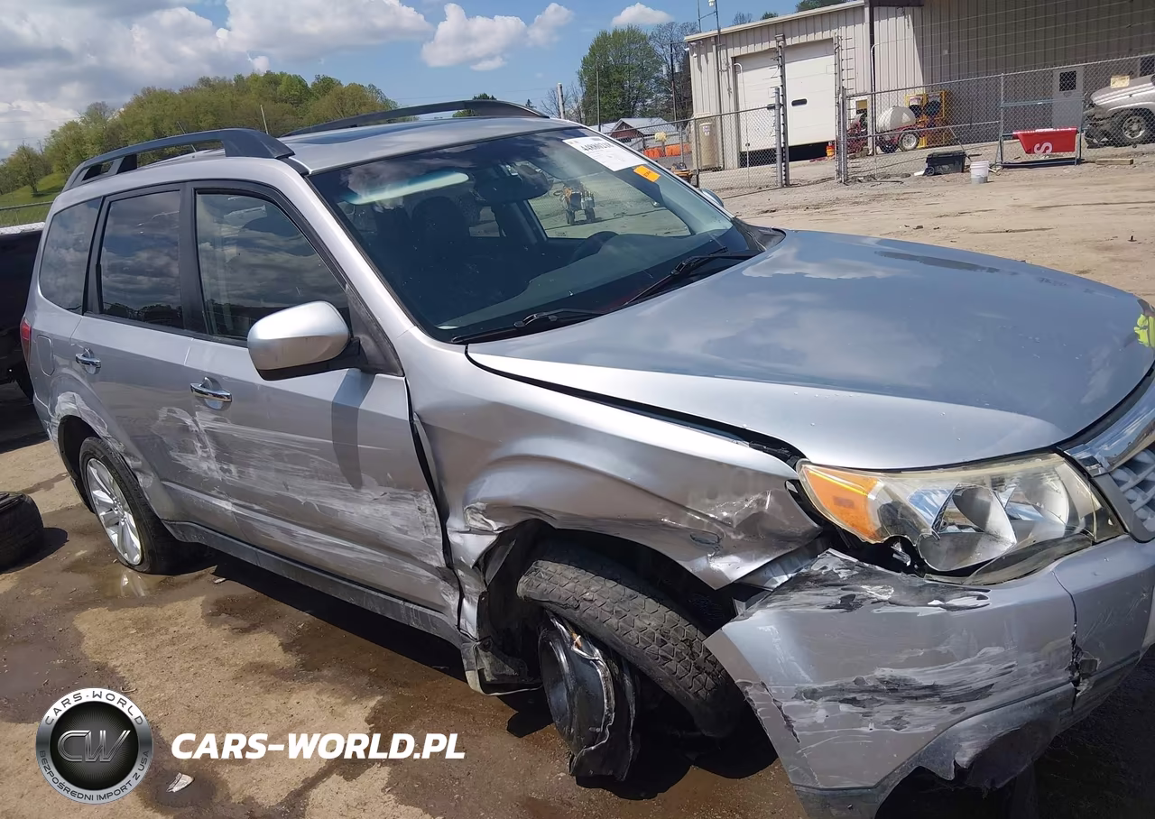 2013 Subaru Forester 2.5X Limited VIN:JF2SHAEC2DH425514 - 6