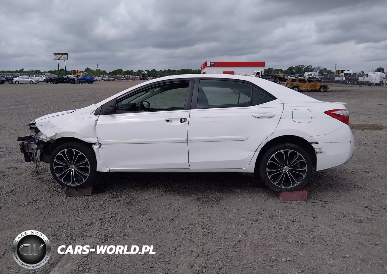 2016 Toyota Corolla S Plus VIN:5YFBURHE9GP402911 - 15
