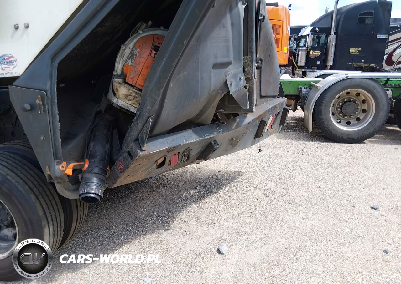 2018 Isuzu Npr VIN:54DB4W1B7JS802188 - 13