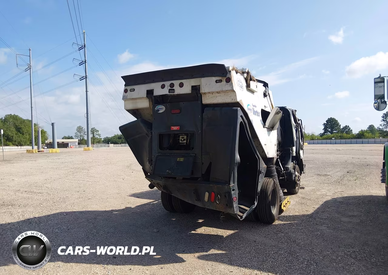 2018 Isuzu Npr VIN:54DB4W1B7JS802188 - 4