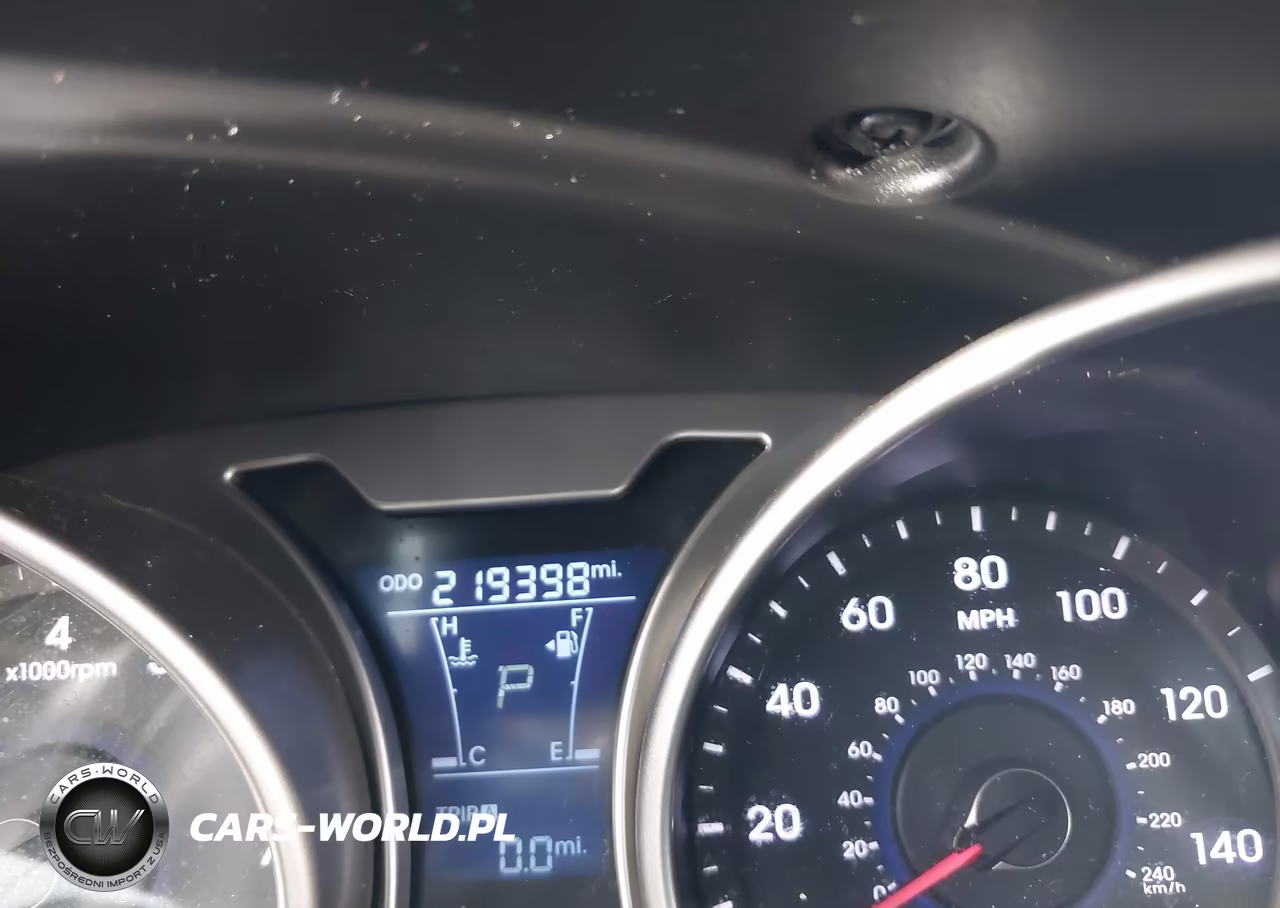 2013 Hyundai Veloster Base W-Black VIN:KMHTC6ADXDU152547 - 7