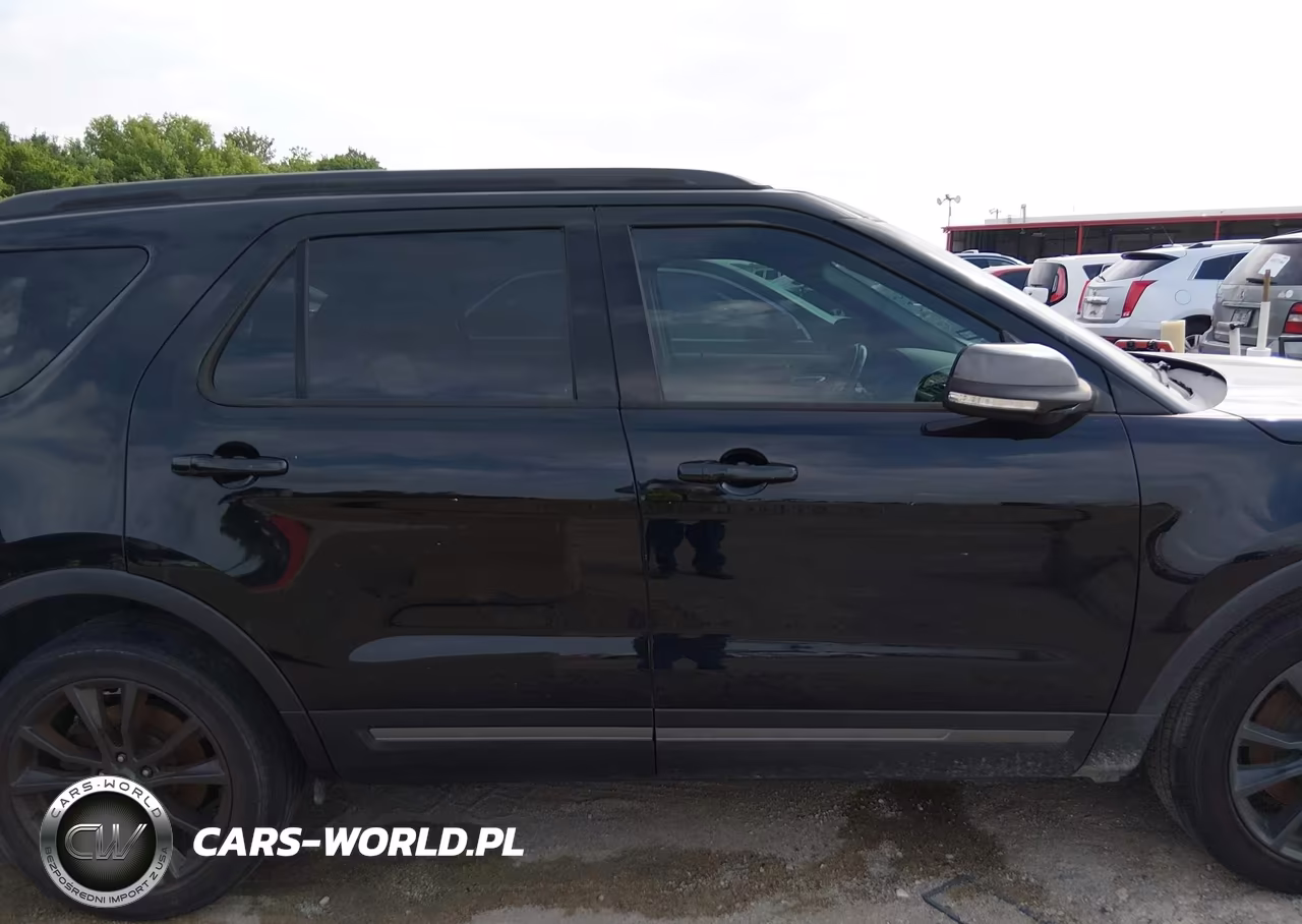 2017 Ford Explorer Xlt VIN:1FM5K7DH3HGE22657 - 13