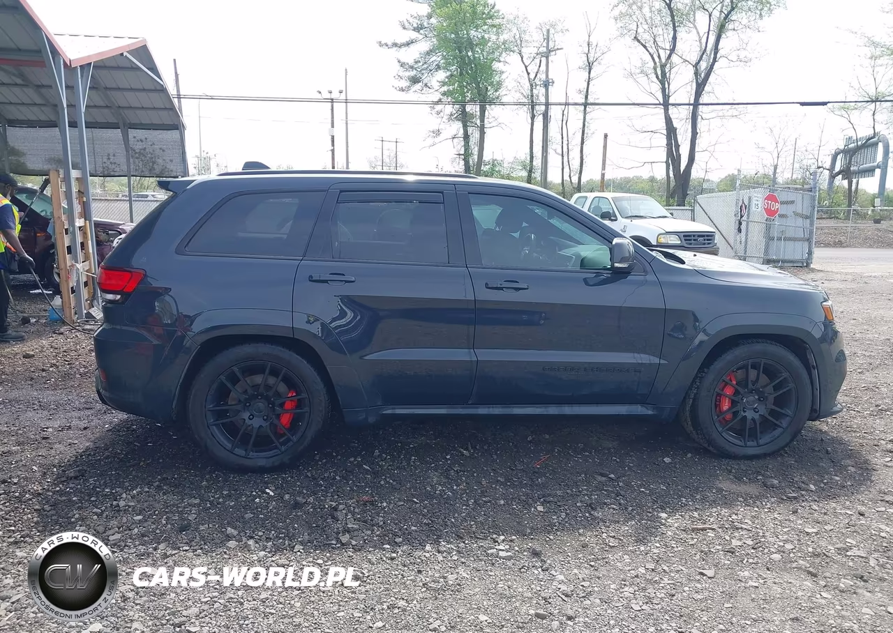 2018 Jeep Grand Cherokee Srt 4X4 VIN:1C4RJFDJ7JC382361 - 14